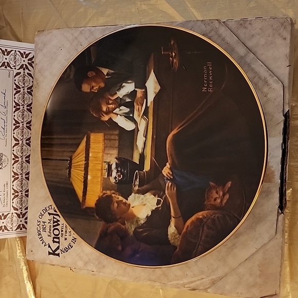 EDWIN M. KNOWLES PLATE - Picture 1 of 3